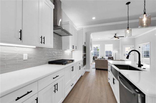 2908 SW Arlington Boulevard, Bentonville, AR 72713