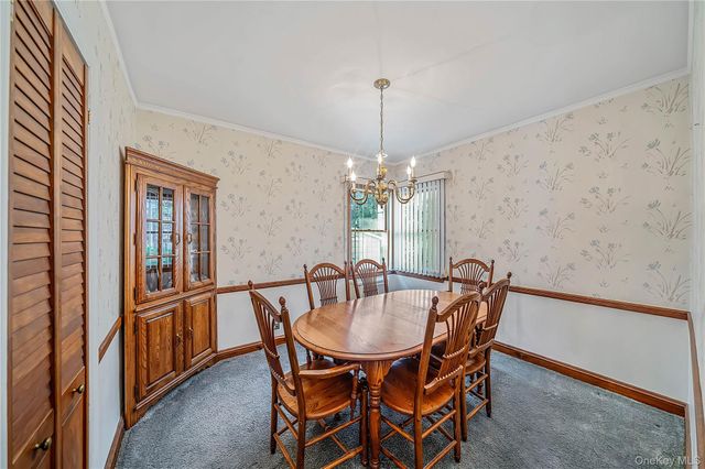 45 Park Circle, New Hyde Park, NY 11040