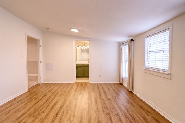315 E Avenue F, Midlothian, TX 76065