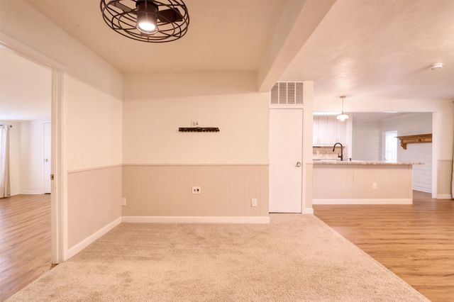 315 E Avenue F, Midlothian, TX 76065