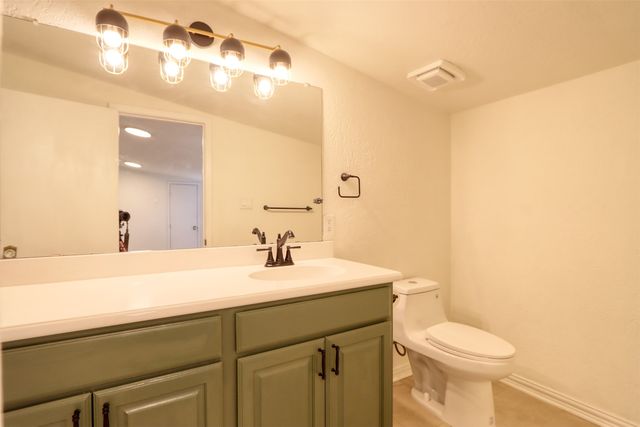315 E Avenue F, Midlothian, TX 76065