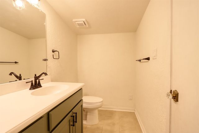 315 E Avenue F, Midlothian, TX 76065