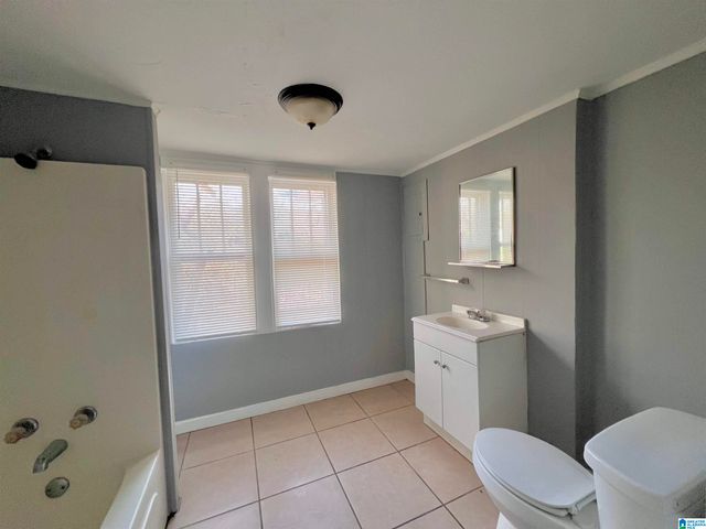 419 19TH STREET S, Bessemer, AL 35020