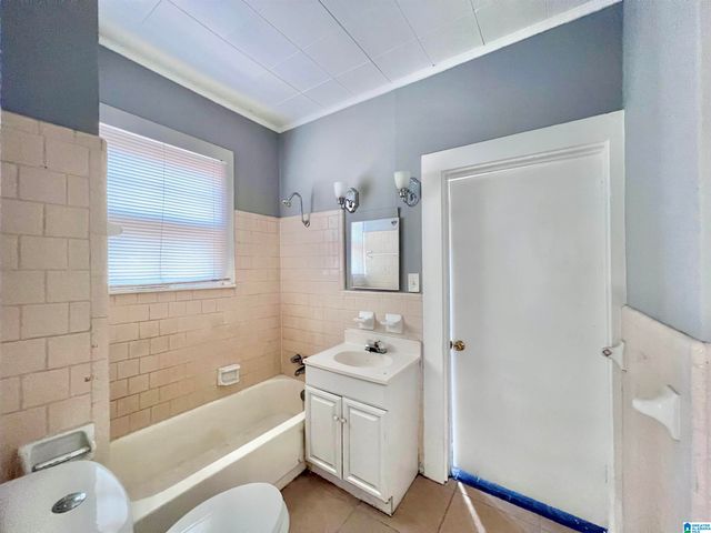 419 19TH STREET S, Bessemer, AL 35020