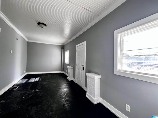 419 19TH STREET S, Bessemer, AL 35020