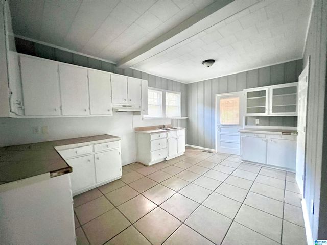 419 19TH STREET S, Bessemer, AL 35020