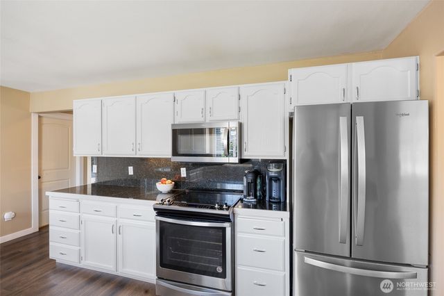 2327 Grand Avenue, East Wenatchee, WA 98802