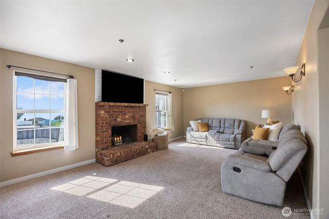 2327 Grand Avenue, East Wenatchee, WA 98802