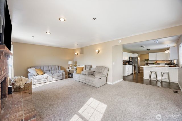 2327 Grand Avenue, East Wenatchee, WA 98802