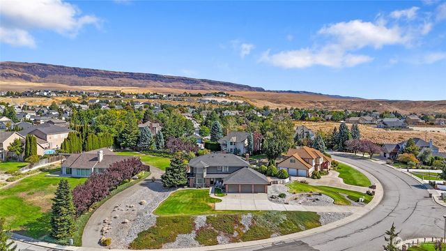 2327 Grand Avenue, East Wenatchee, WA 98802