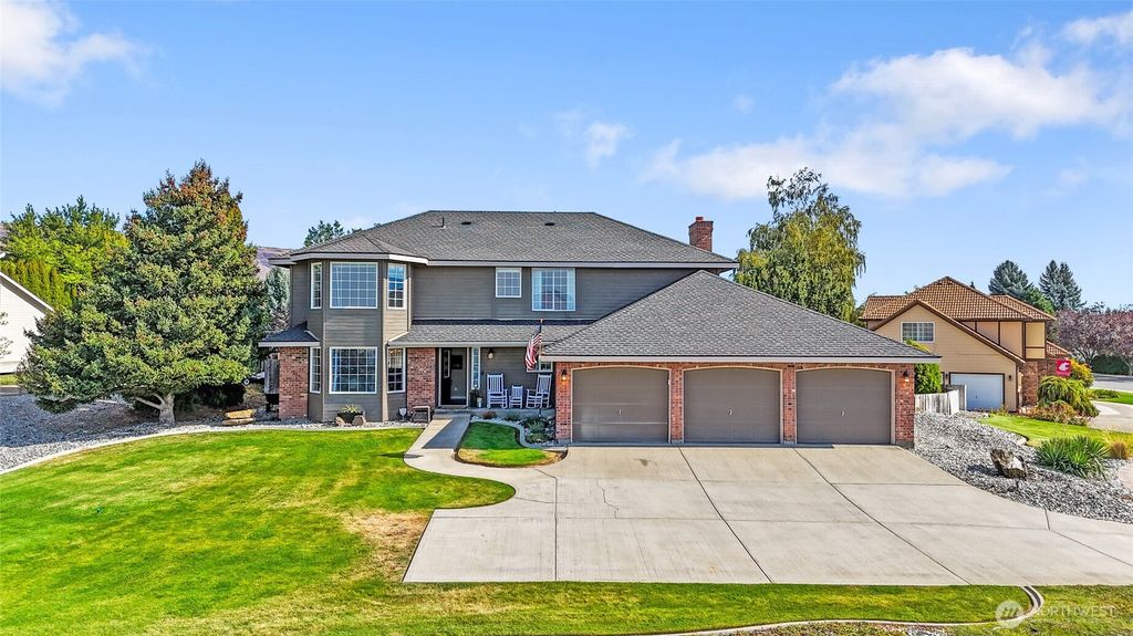 2327 Grand Avenue, East Wenatchee, WA 98802
