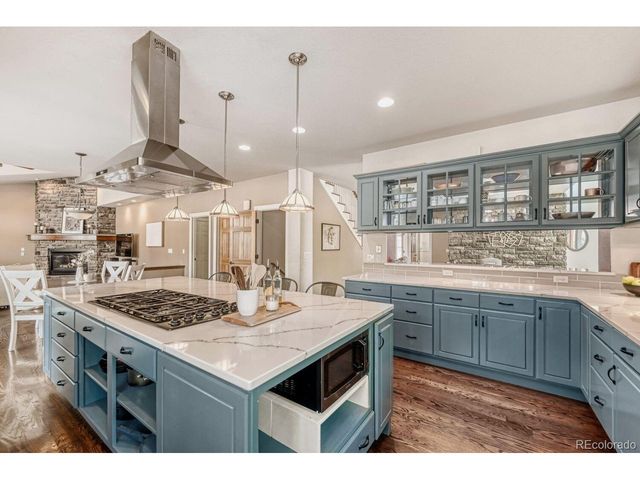 2248 Mariner Dr, Longmont, CO 80503