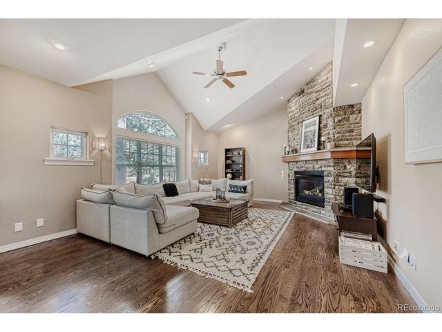 2248 Mariner Dr, Longmont, CO 80503