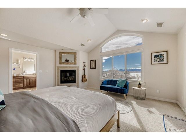 2248 Mariner Dr, Longmont, CO 80503