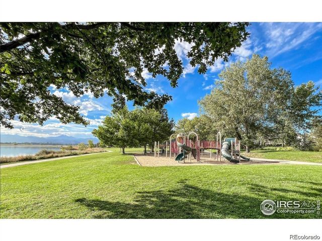 2248 Mariner Dr, Longmont, CO 80503