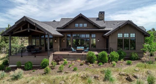 15905 SW Wooden Trestle Court, Powell Butte, OR 97753