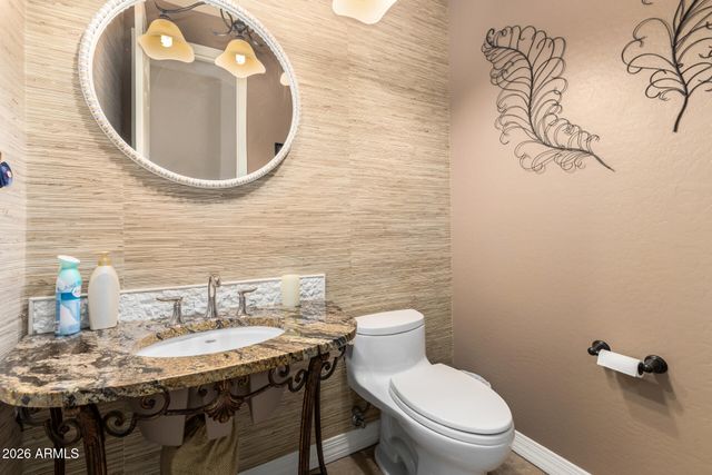 18610 W SAN MIGUEL Avenue, Litchfield Park, AZ 85340