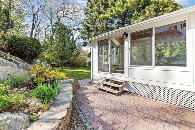 9 Lebel Rd, Lynn, MA 01904