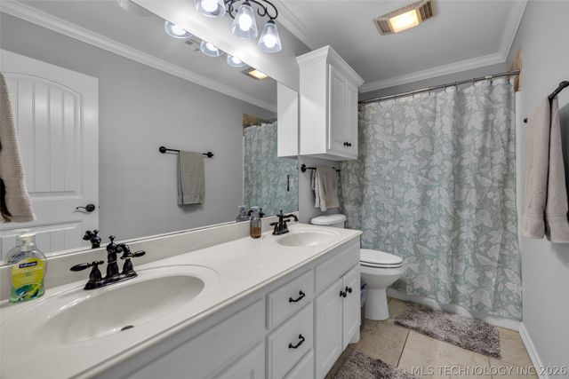 8241 N 69th East Avenue, Owasso, OK 74055