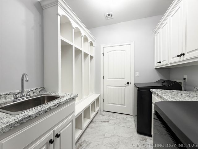 8241 N 69th East Avenue, Owasso, OK 74055
