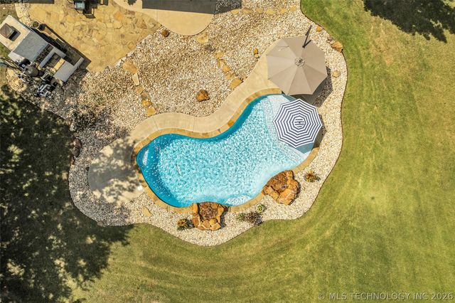 8241 N 69th East Avenue, Owasso, OK 74055