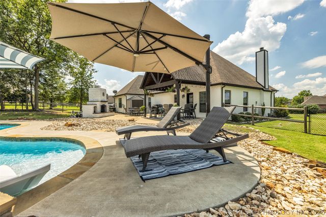 8241 N 69th East Avenue, Owasso, OK 74055