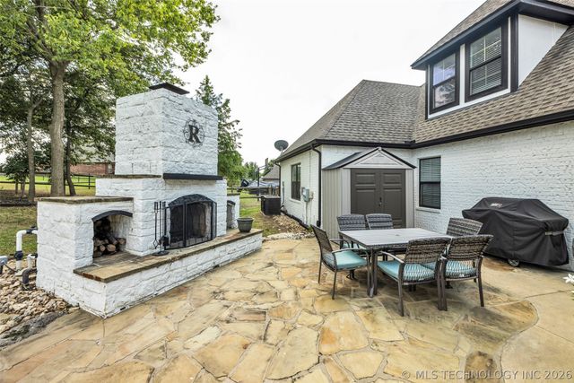 8241 N 69th East Avenue, Owasso, OK 74055