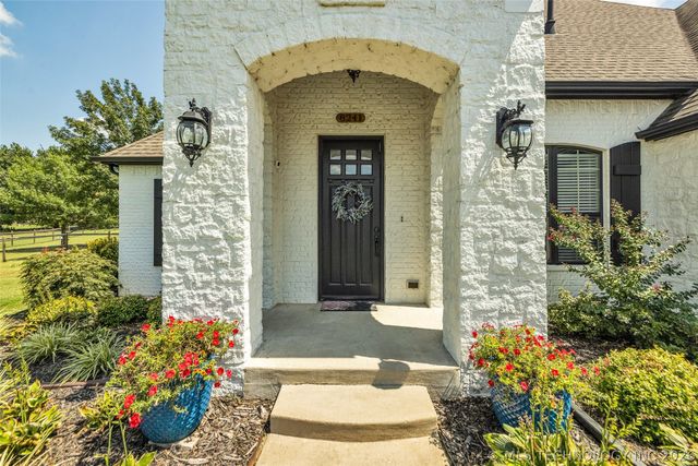 8241 N 69th East Avenue, Owasso, OK 74055
