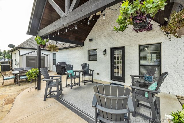 8241 N 69th East Avenue, Owasso, OK 74055