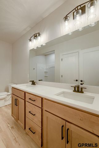 4756 S 198th Avenue, Omaha, NE 68135