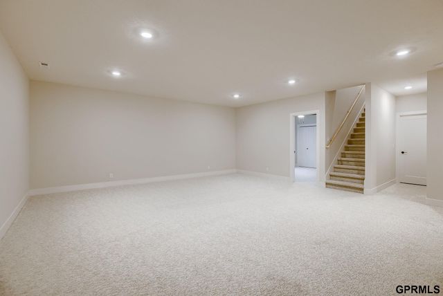 4756 S 198th Avenue, Omaha, NE 68135