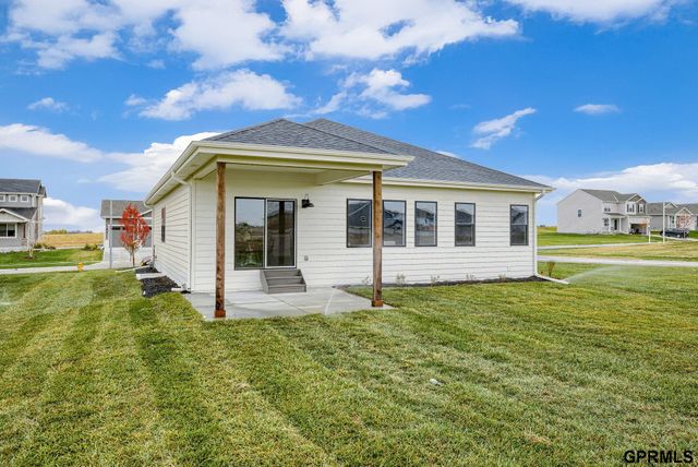 4756 S 198th Avenue, Omaha, NE 68135