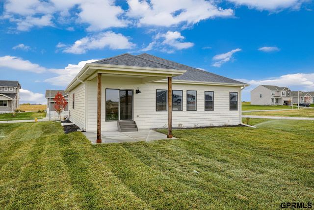 4756 S 198th Avenue, Omaha, NE 68135