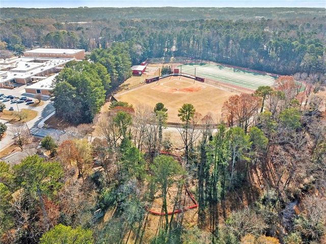 2780 Delcourt Drive, Decatur, GA 30033