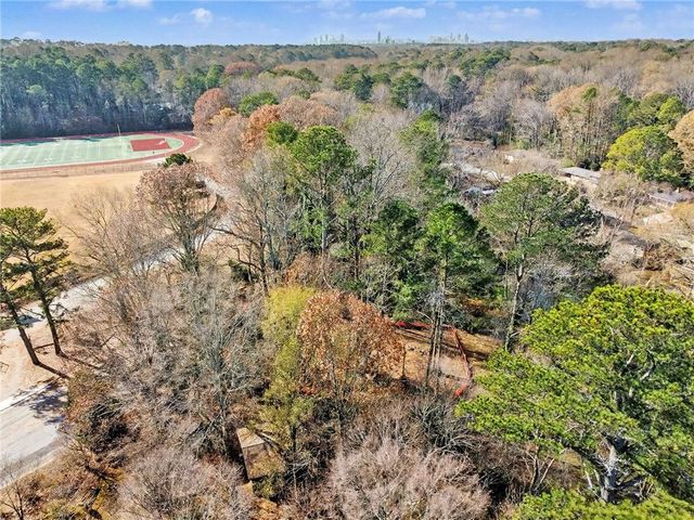 2780 Delcourt Drive, Decatur, GA 30033