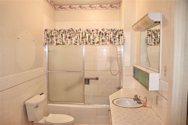 210 E Roberts Street, Gorman, TX 76454