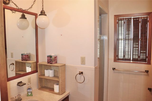 210 E Roberts Street, Gorman, TX 76454