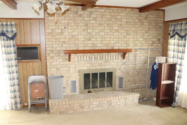 210 E Roberts Street, Gorman, TX 76454