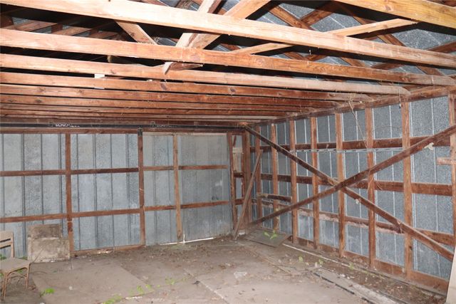 210 E Roberts Street, Gorman, TX 76454