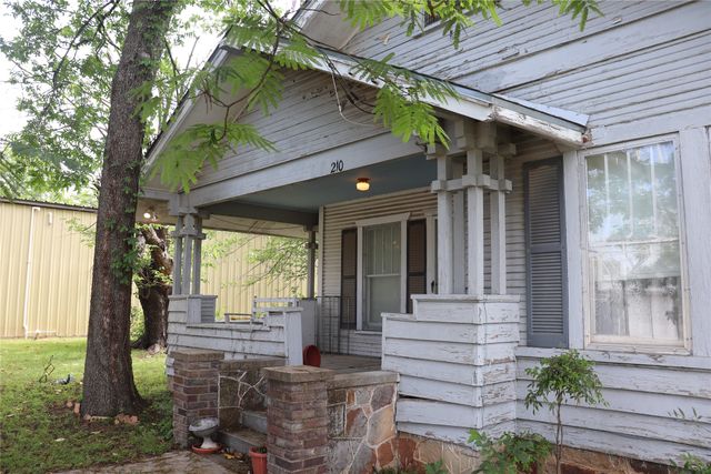210 E Roberts Street, Gorman, TX 76454