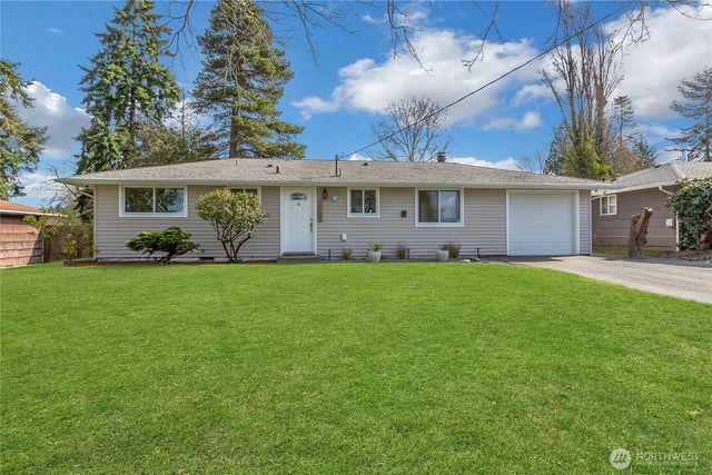 27030 14th Avenue S, Des Moines, WA 98198