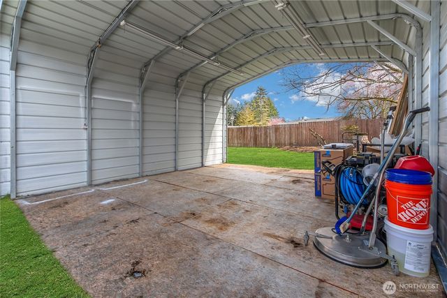 27030 14th Avenue S, Des Moines, WA 98198