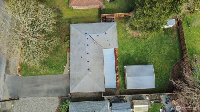 27030 14th Avenue S, Des Moines, WA 98198