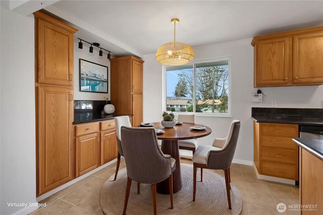 27030 14th Avenue S, Des Moines, WA 98198