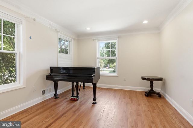 6012 OVERLEA RD, Bethesda, MD 20816