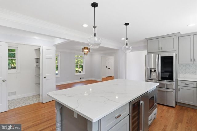 6012 OVERLEA RD, Bethesda, MD 20816