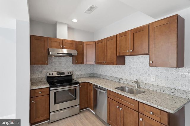 6012 OVERLEA RD, Bethesda, MD 20816