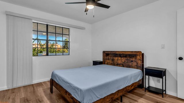 5300 E Waverly Drive J14, Palm Springs, CA 92264