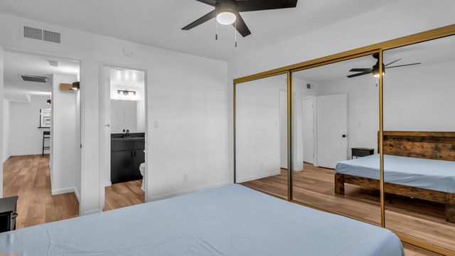 5300 E Waverly Drive J14, Palm Springs, CA 92264