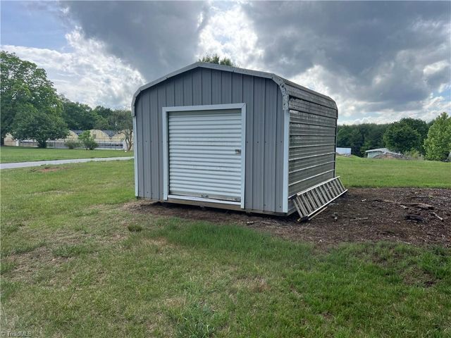 3798 Clingman Road, Ronda, NC 28670